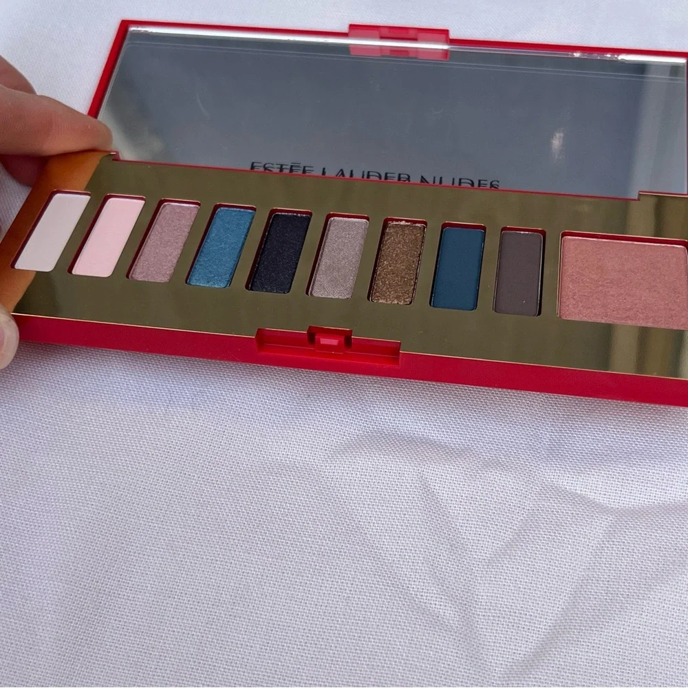 New Estée Lauder Pure Color Envy Eyeshadow and Blush Palette - NUDES
